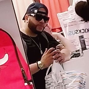 Meet your Posher, Jason